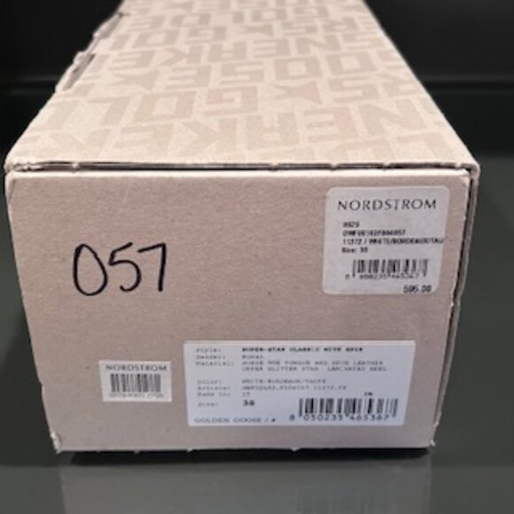 Golden Goose Super Star Low Top Sneaker - Picture 6 of 7